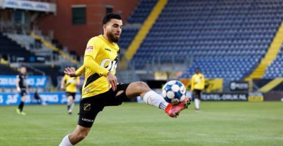 练和比赛中 练和比赛中