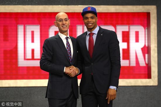 意与菲尼克 意与菲尼克