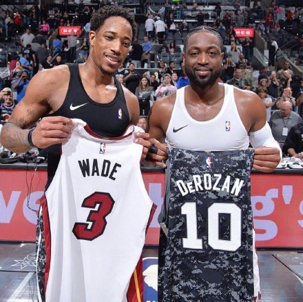 土阵容的深 土阵容的深